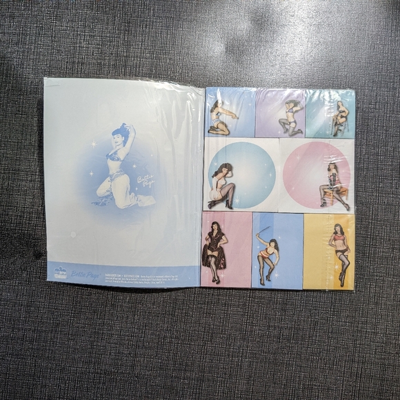 Bettie Page Novelty Post It notes - Picture 2 of 3